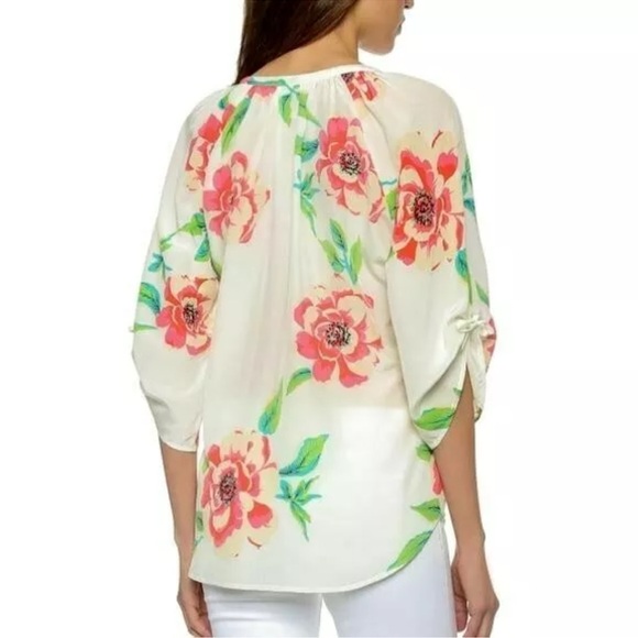 Yumi Kim Floral Blouse - Picture 2 of 13